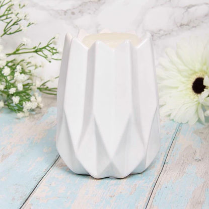 Picture of GEOMETRIC WAX/OIL WARMER WHITE